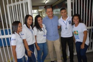 Visita do Governador Rui Costa e Secretario Jeronimo Rodrigues  ao Cetep e Colegio Modelo de Camacari (165) (1)